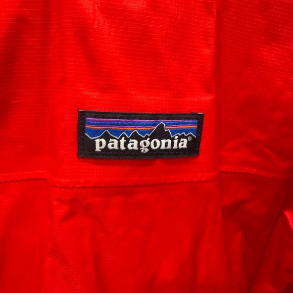 Patagonia Red Rain Jacket - Picture 2 of 4
